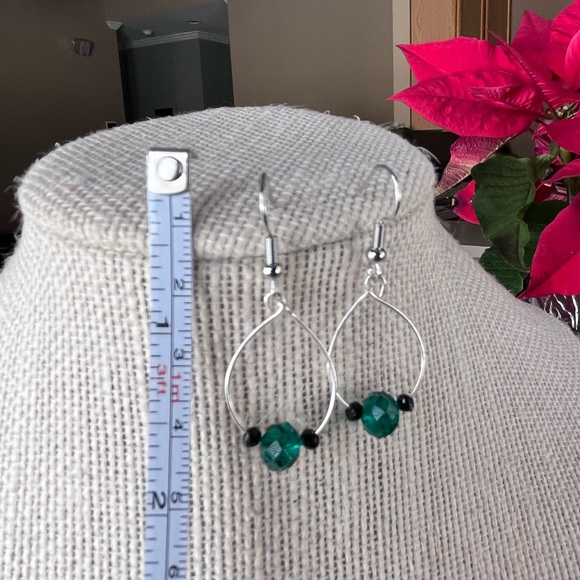 💚Handmade Earrings 💚 - Picture 4 of 7